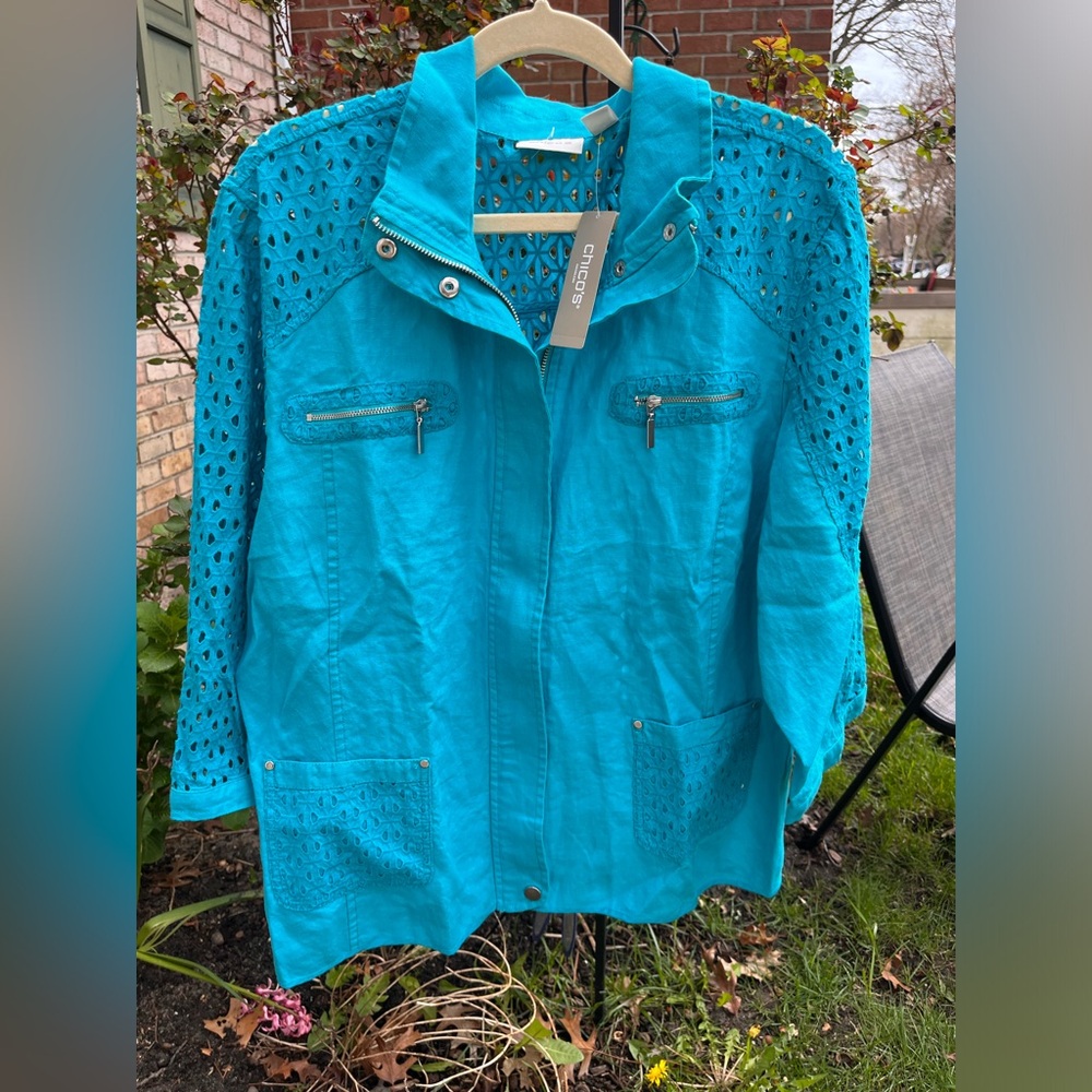 NWT Chicos blue jacket 100%linen eyelet back